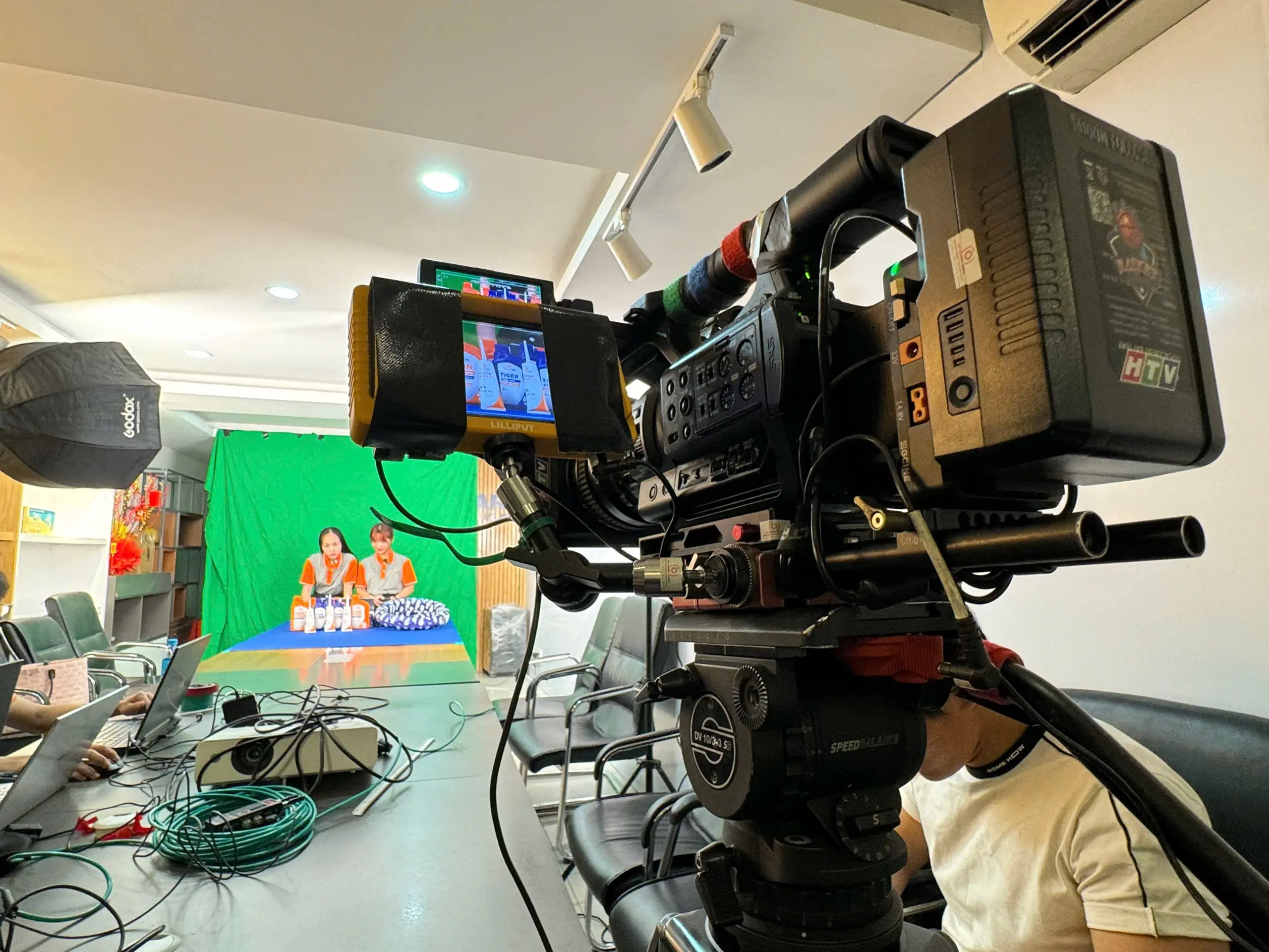 Livestream Phông Xanh